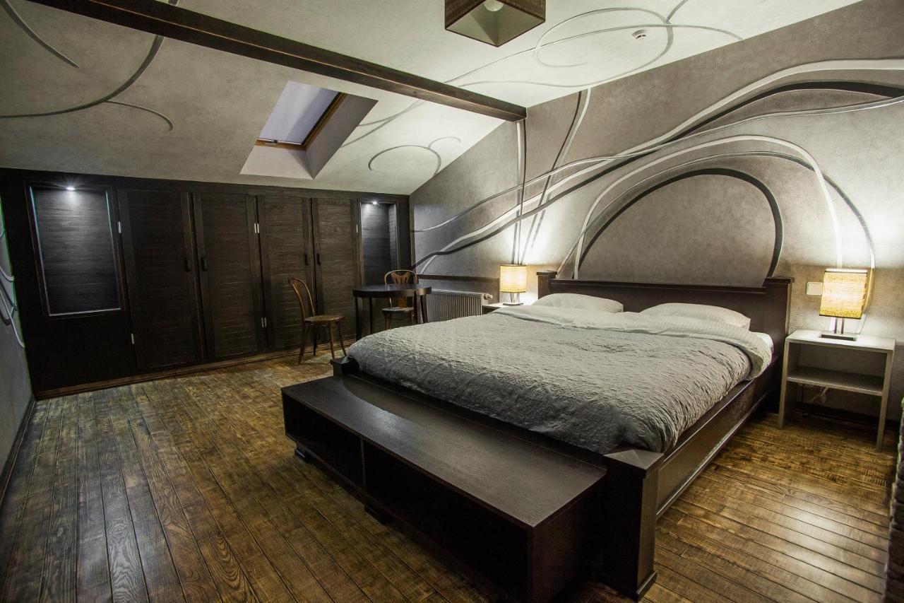 Pieno Piano Hotell Rivne Exteriör bild