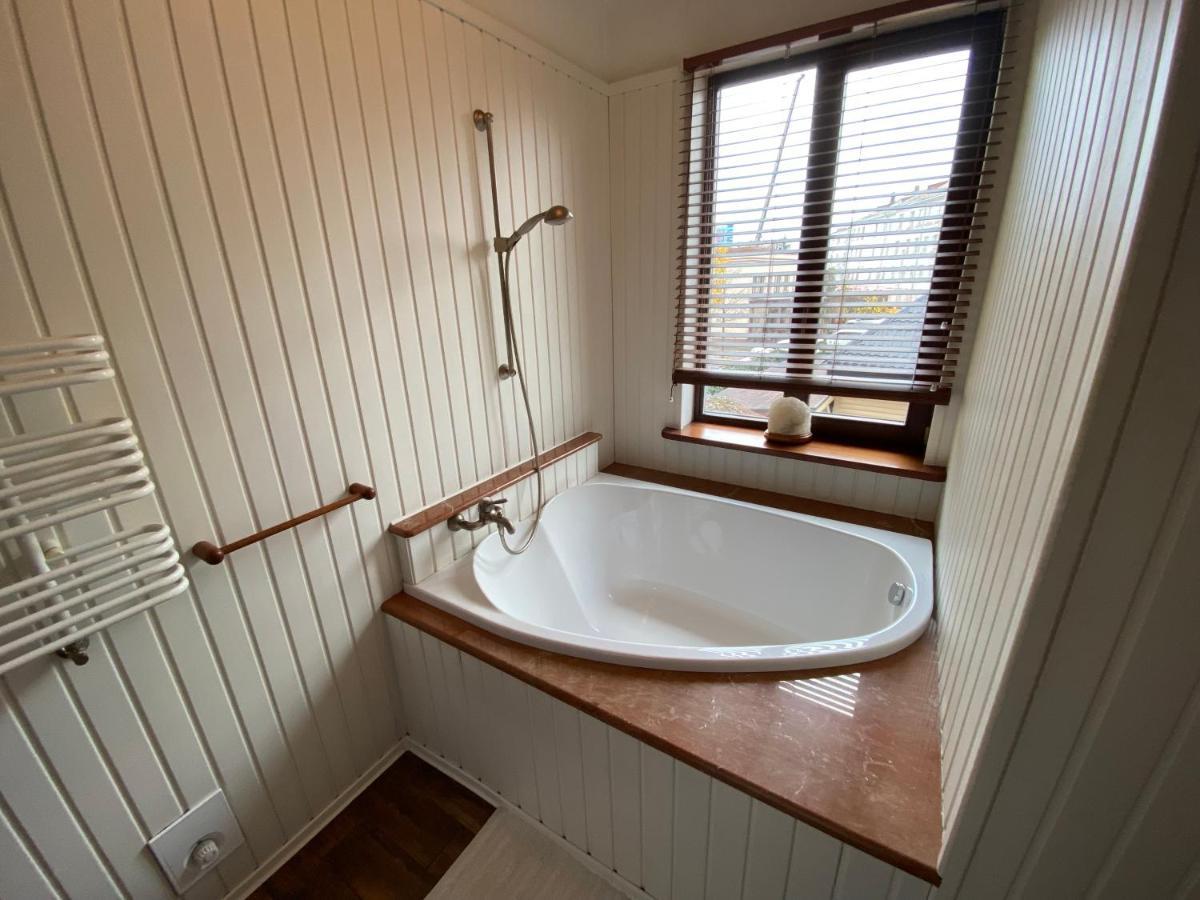 Pieno Piano Hotell Rivne Exteriör bild